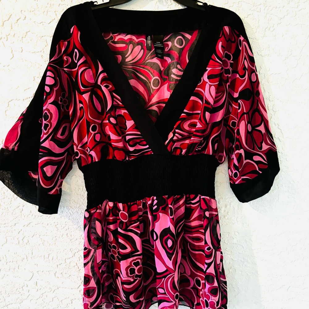 Bisou Bisou Statement Sleeve Top